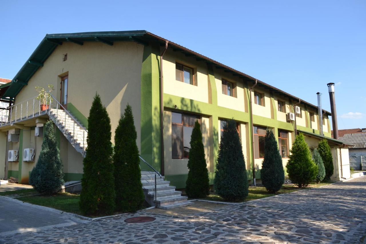 Motel Mesterul Manole Curtea de Argeş Buitenkant foto